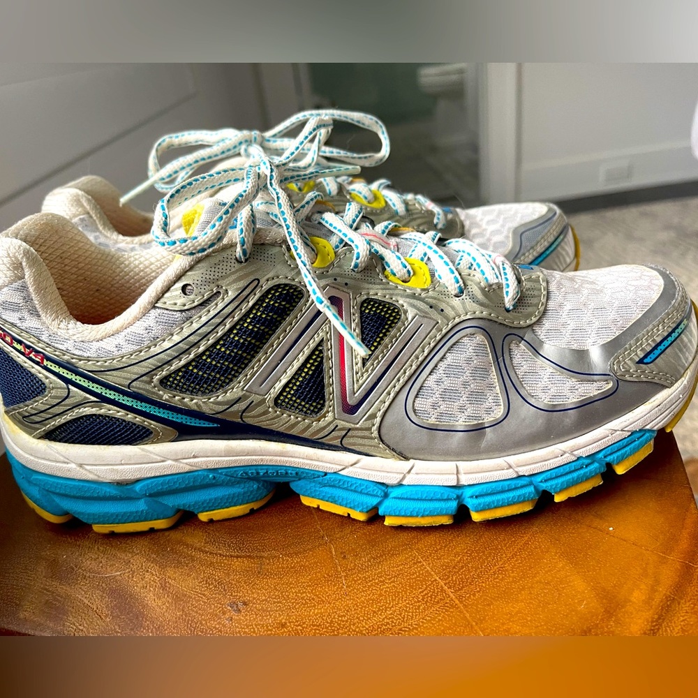 New Balance size 9.5 Running Sneaker